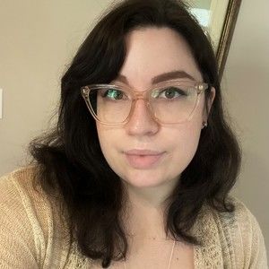 Meet your Posher, Kenzie